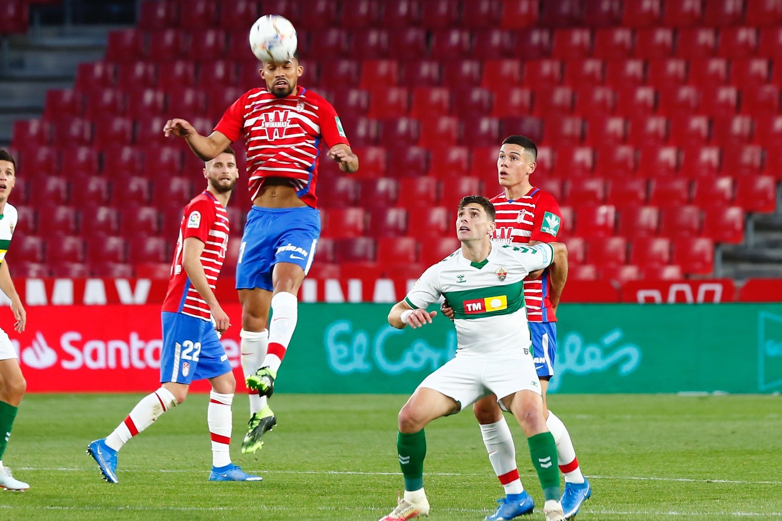 Fotos: Las mejores imágenes del Granada-Elche