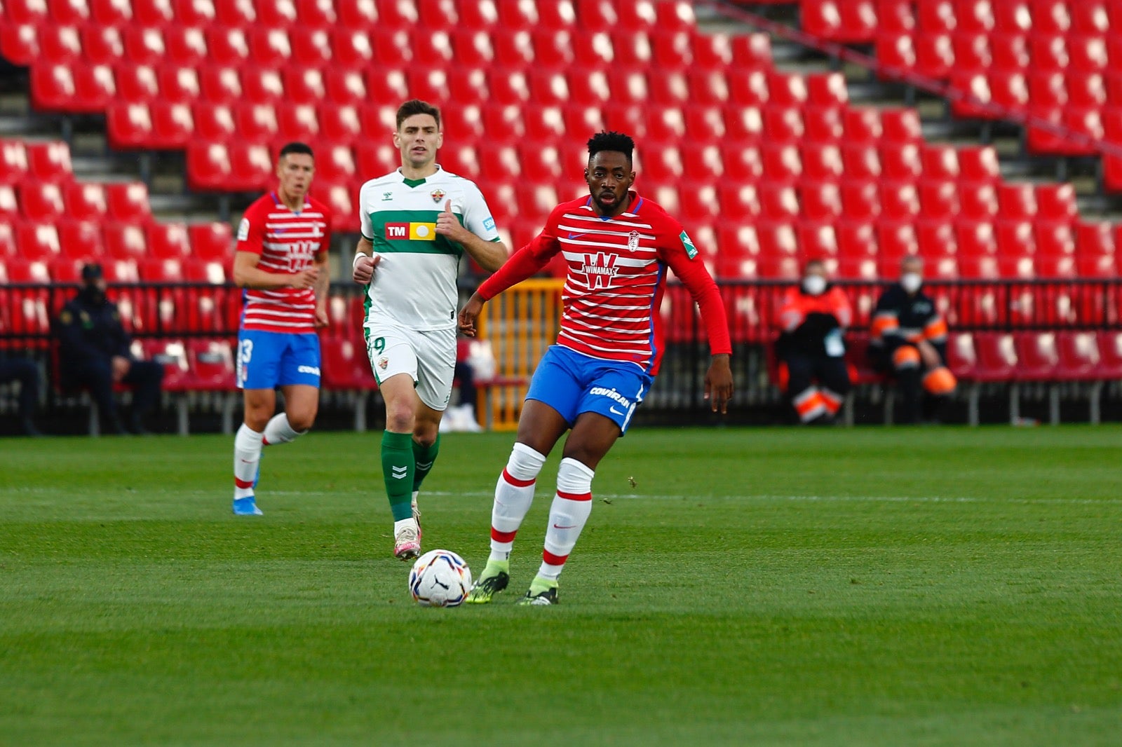 Fotos: Las mejores imágenes del Granada-Elche