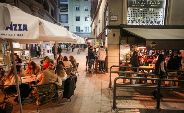 Toda la provincia de Granada mantiene el hroario de bares y comercios hasta las 18 horas.