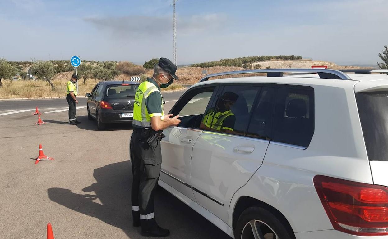 Solo dos pueblos de Jaén tienen la tasa por encima de 500 que marca el confinamiento