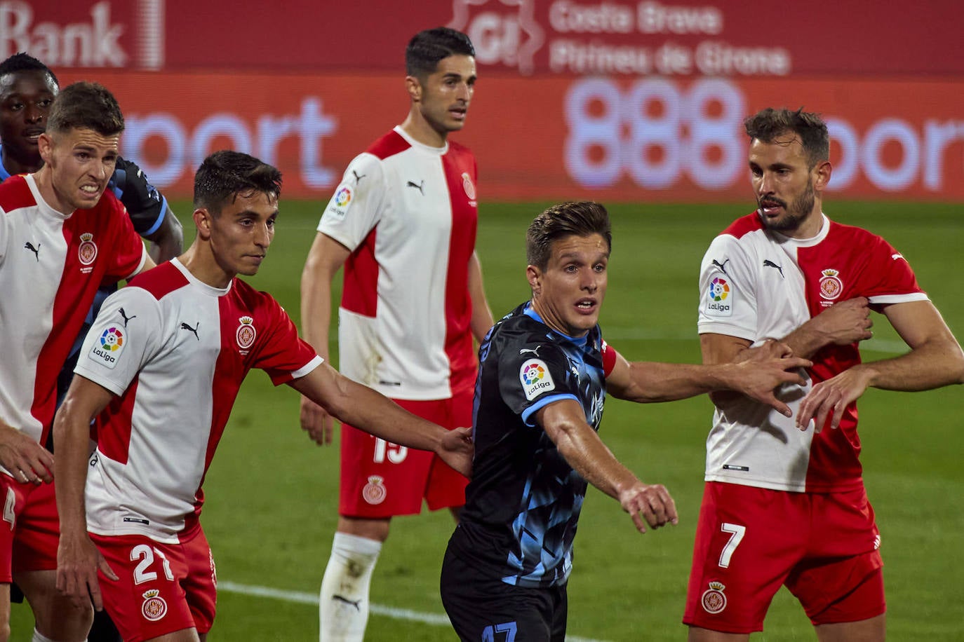 Lance del partido disputado ayer en Montilivi.