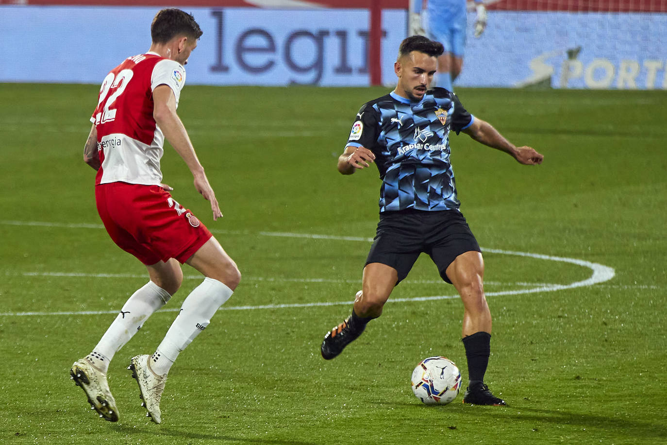 Lance del partido disputado ayer en Montilivi.