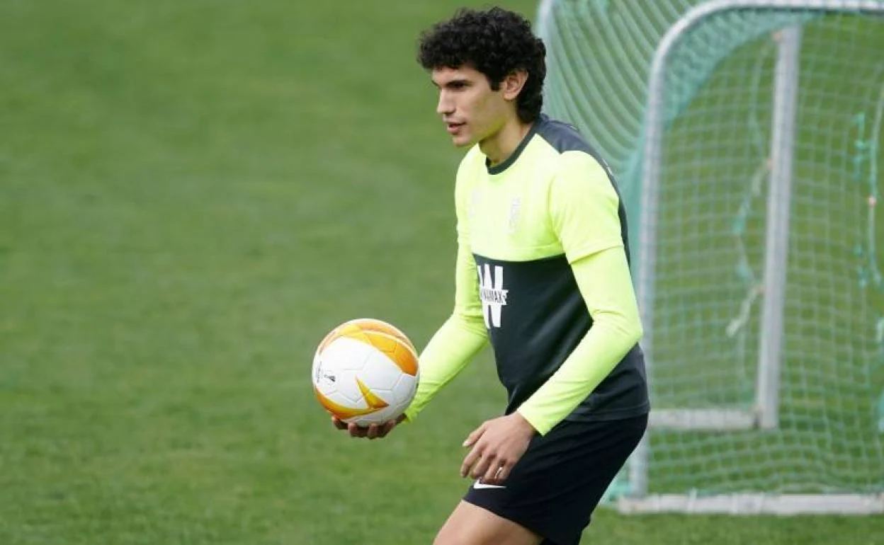 Jesús Vallejo, en el entrenamiento de este mediodía. 