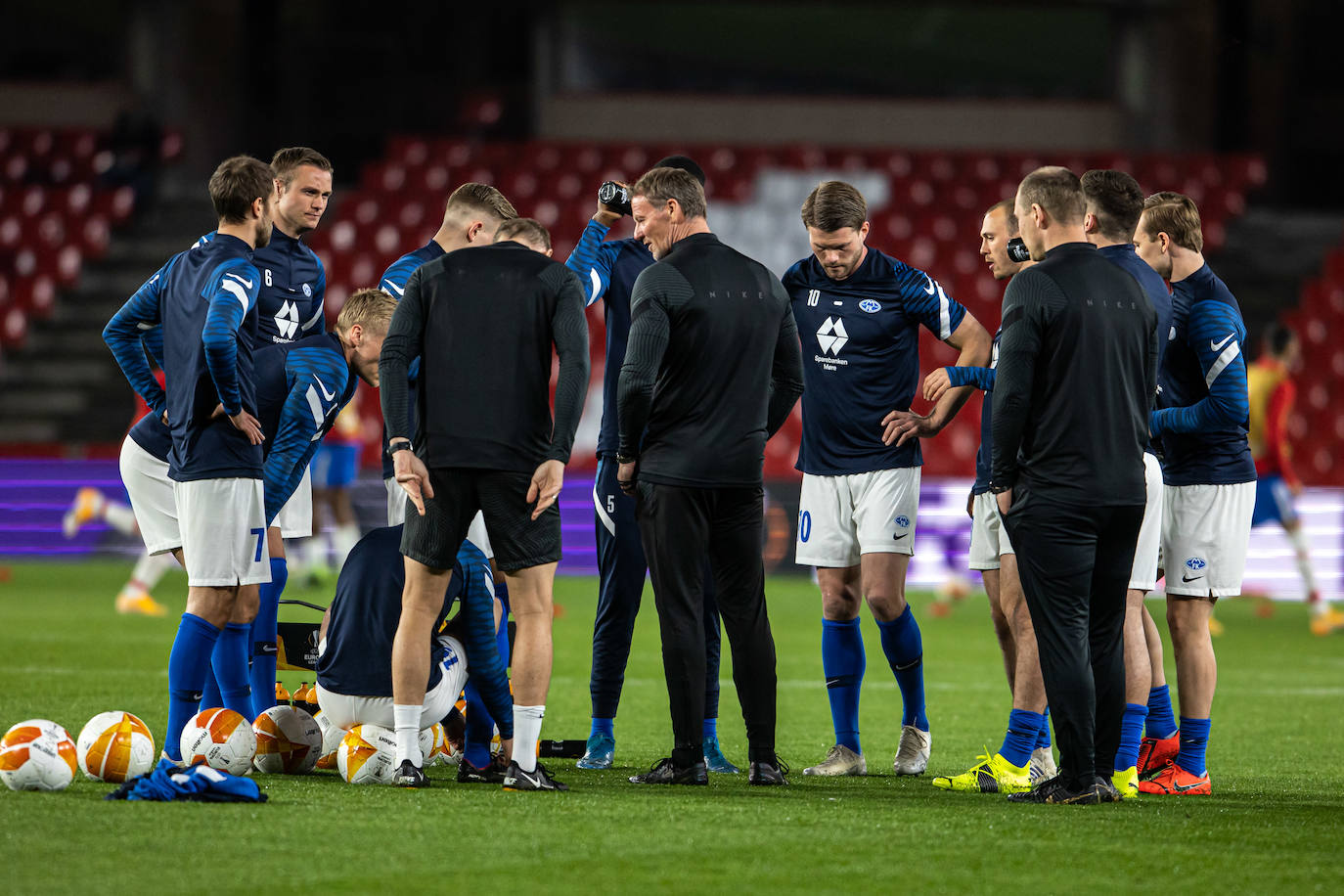 Fotos: Las mejores imágenes del partido Granada-Molde de Europa League
