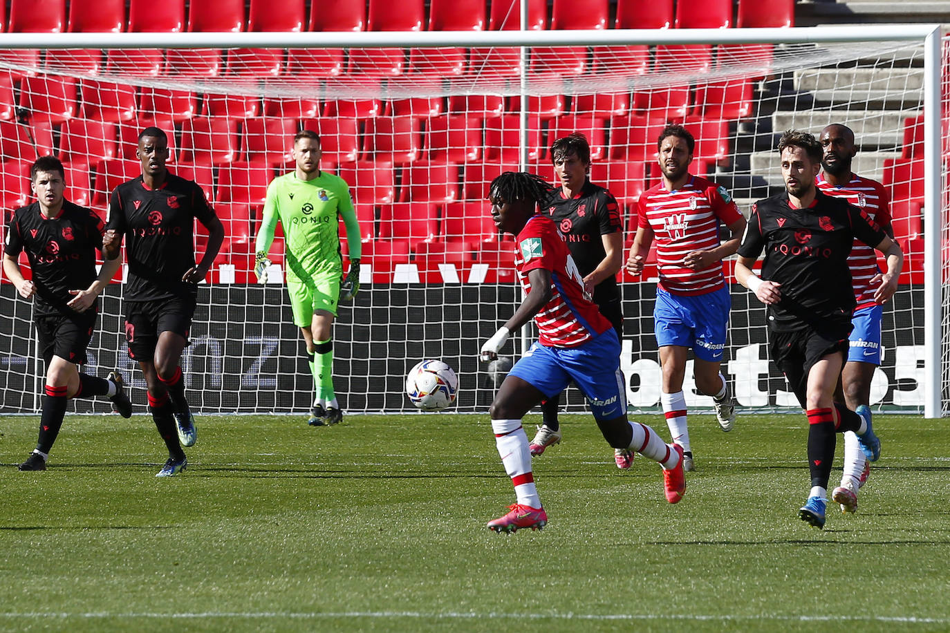 Fotos: Las mejores imágenes del Granada CF - Real Sociedad