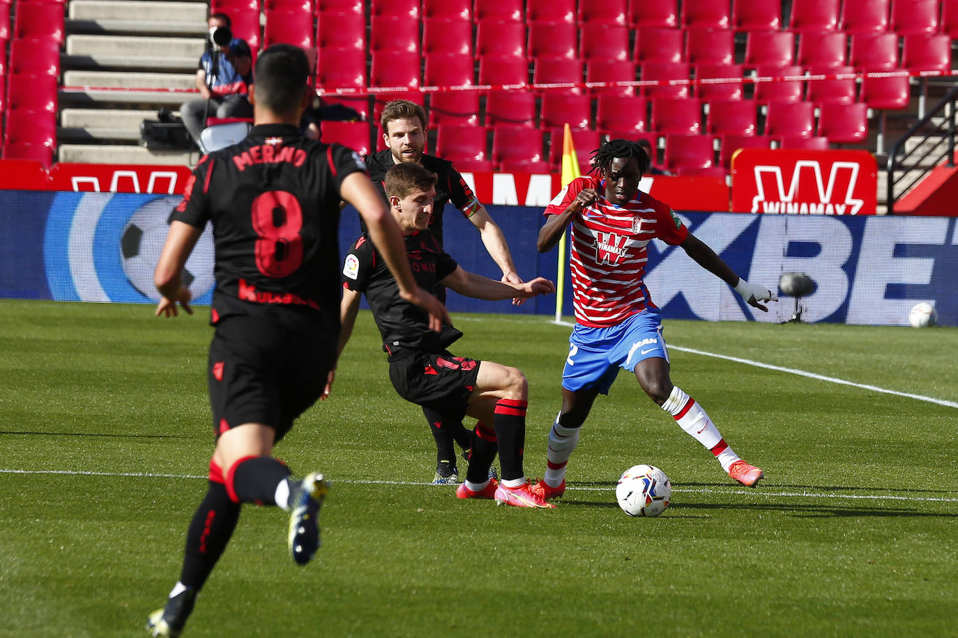 Fotos: Las mejores imágenes del Granada CF - Real Sociedad