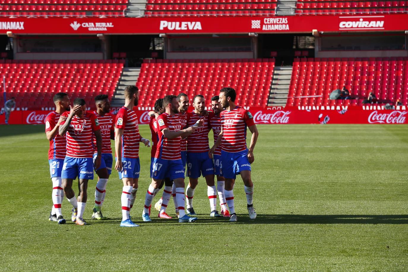 Fotos: Las mejores imágenes del Granada CF - Real Sociedad