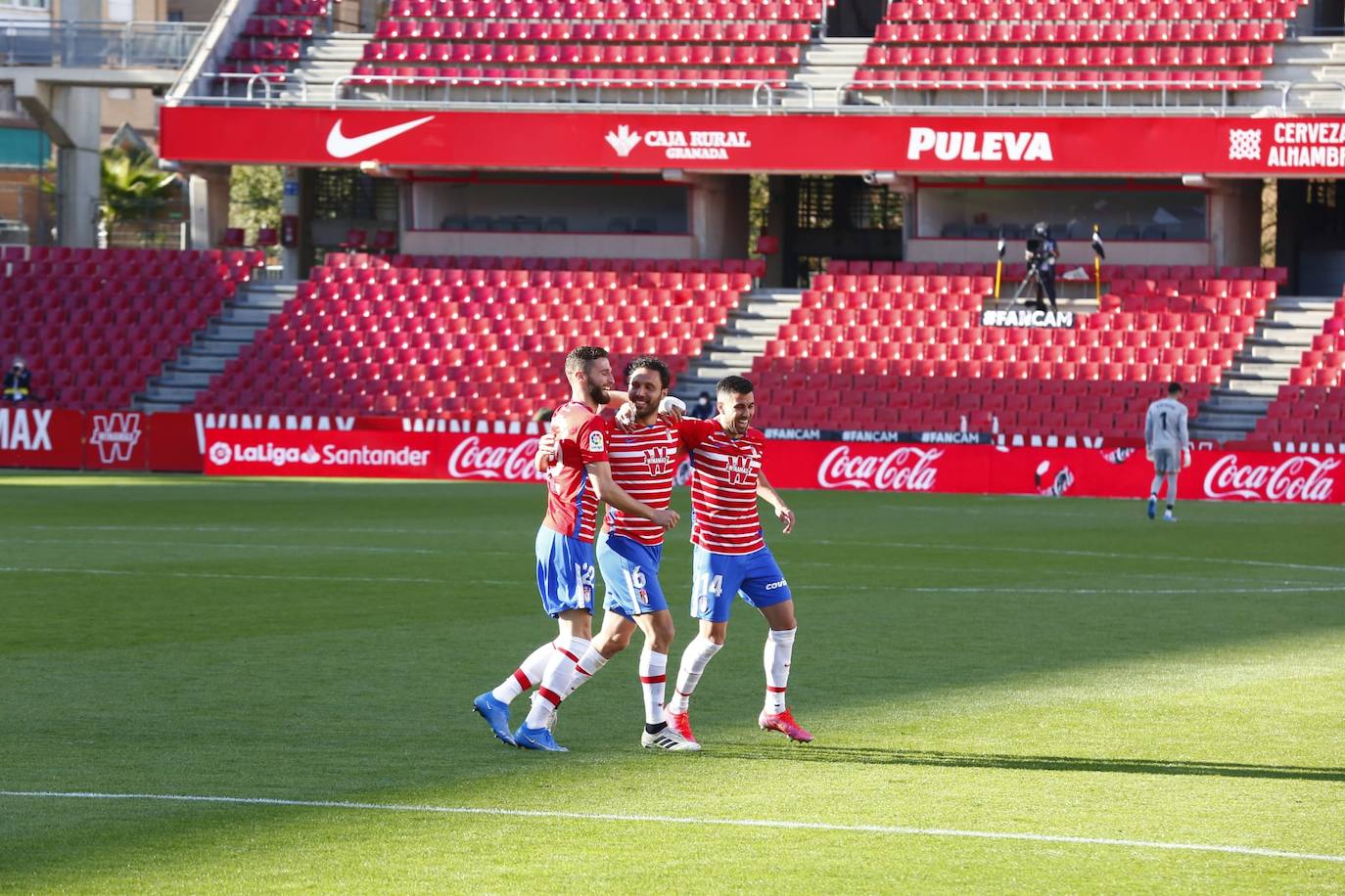 Fotos: Las mejores imágenes del Granada CF - Real Sociedad