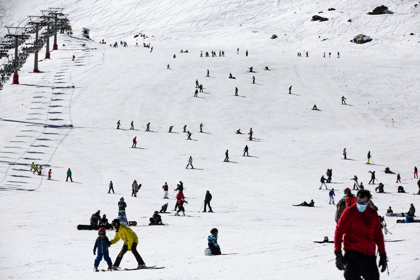 La ocupación hotelera en la estación de esquí se queda bajo mínimos entre semana en un 15% y el sábado y el domingo llega hasta un 30%