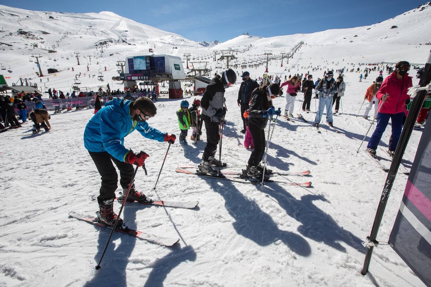 La ocupación hotelera en la estación de esquí se queda bajo mínimos entre semana en un 15% y el sábado y el domingo llega hasta un 30%