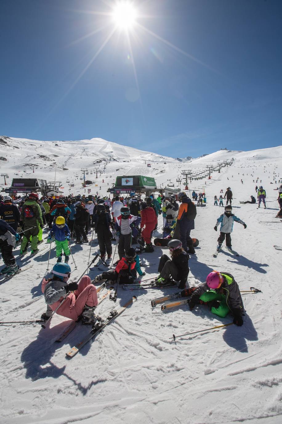 La ocupación hotelera en la estación de esquí se queda bajo mínimos entre semana en un 15% y el sábado y el domingo llega hasta un 30%