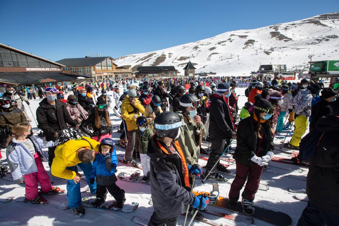 La ocupación hotelera en la estación de esquí se queda bajo mínimos entre semana en un 15% y el sábado y el domingo llega hasta un 30%