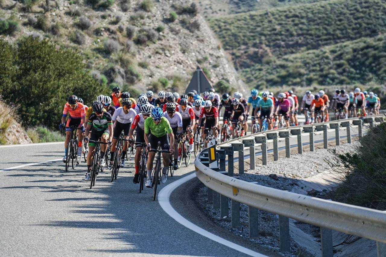 Fotos: Las imágenes de la V Vuelta a Almería Máster