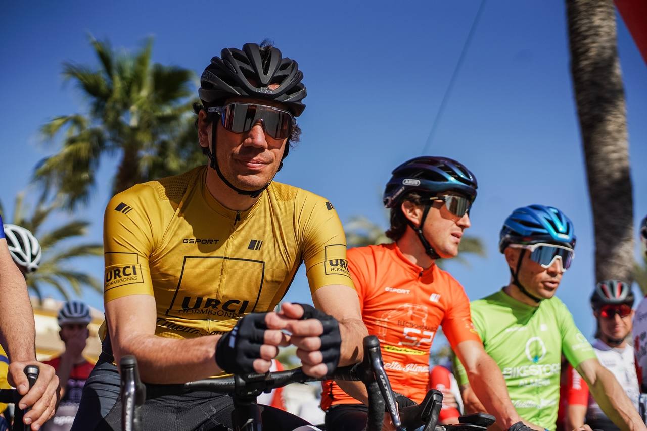 Fotos: Las imágenes de la V Vuelta a Almería Máster