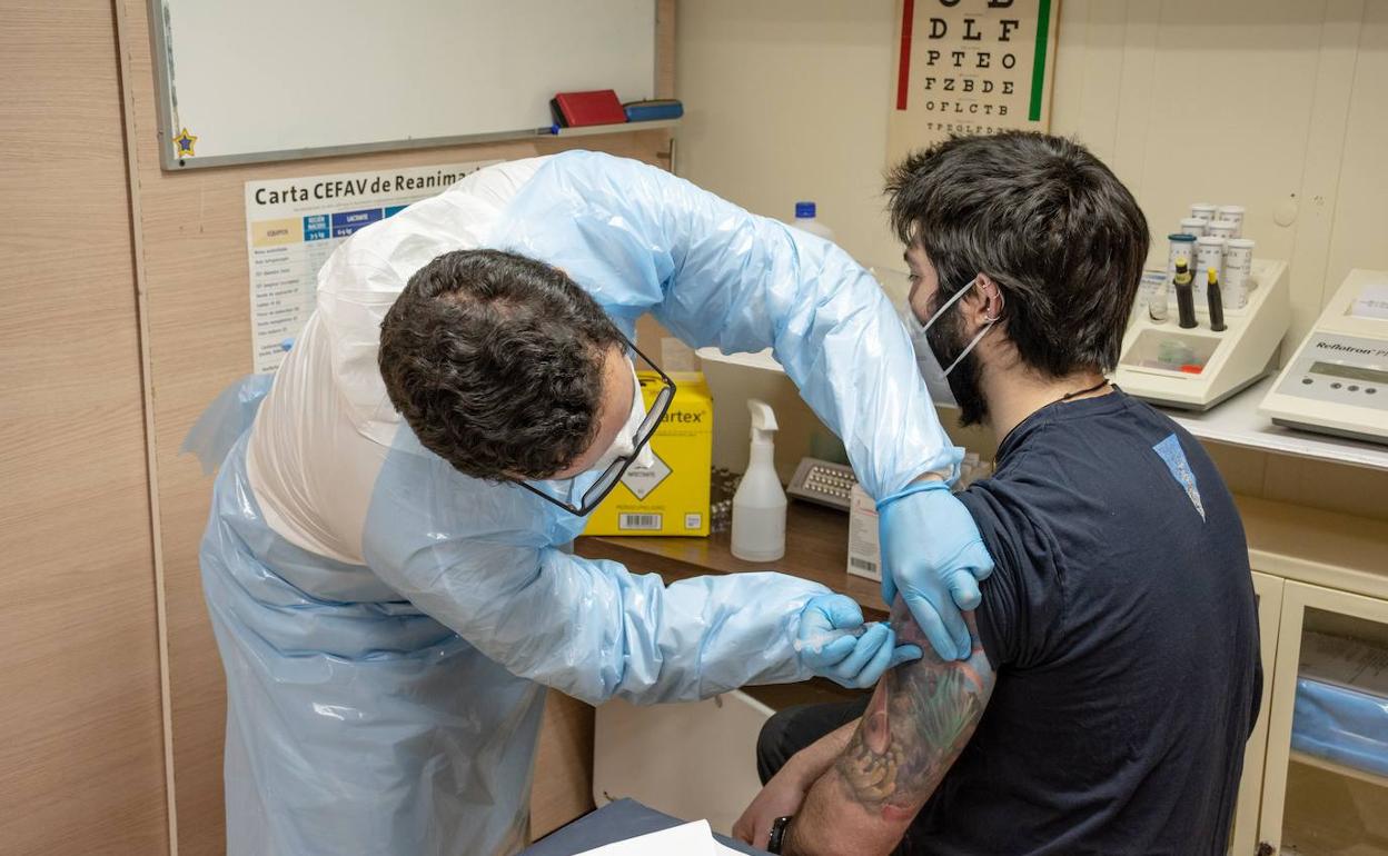 Vacunación contra el coronavirus | Sistema Covax de reparto de vacunas: ¿qué es y a quiénes afecta?