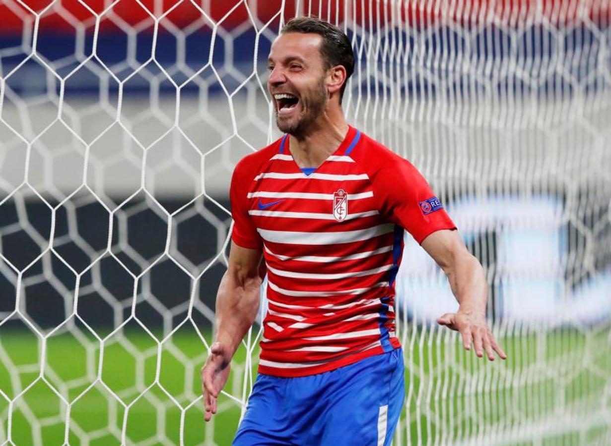 Fotos: Las mejores del Molde-Granada en el estadio Puskas de Budapest