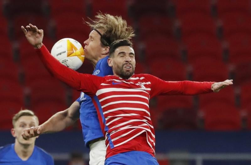 Fotos: Las mejores del Molde-Granada en el estadio Puskas de Budapest