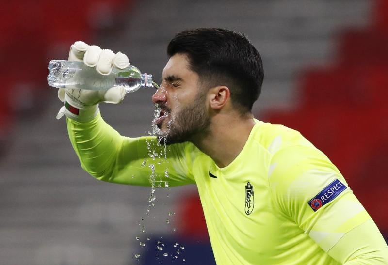 Fotos: Las mejores del Molde-Granada en el estadio Puskas de Budapest
