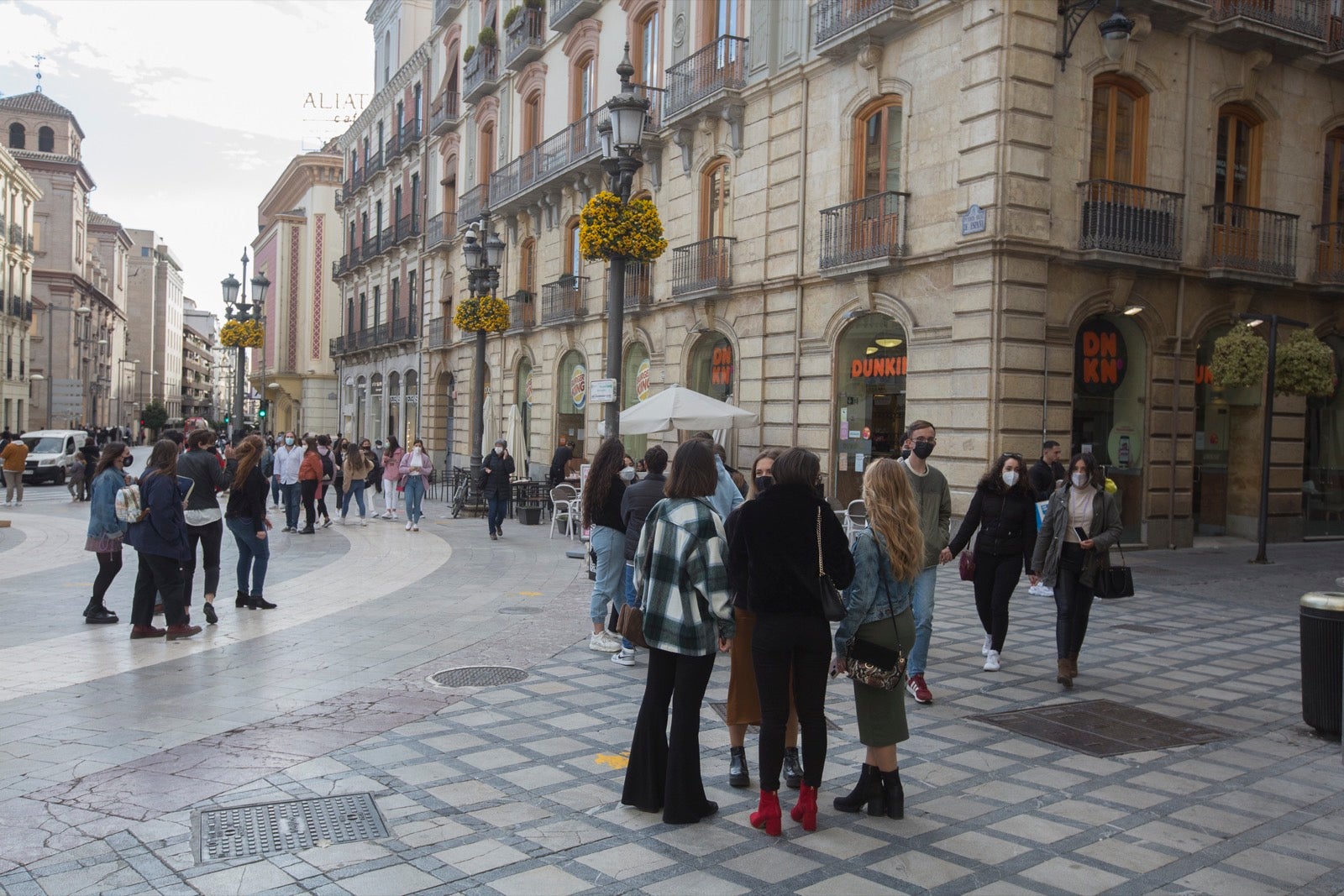 Las calles del centro, muy concurridas con los nuevos horarios comerciales y de hostelería.
