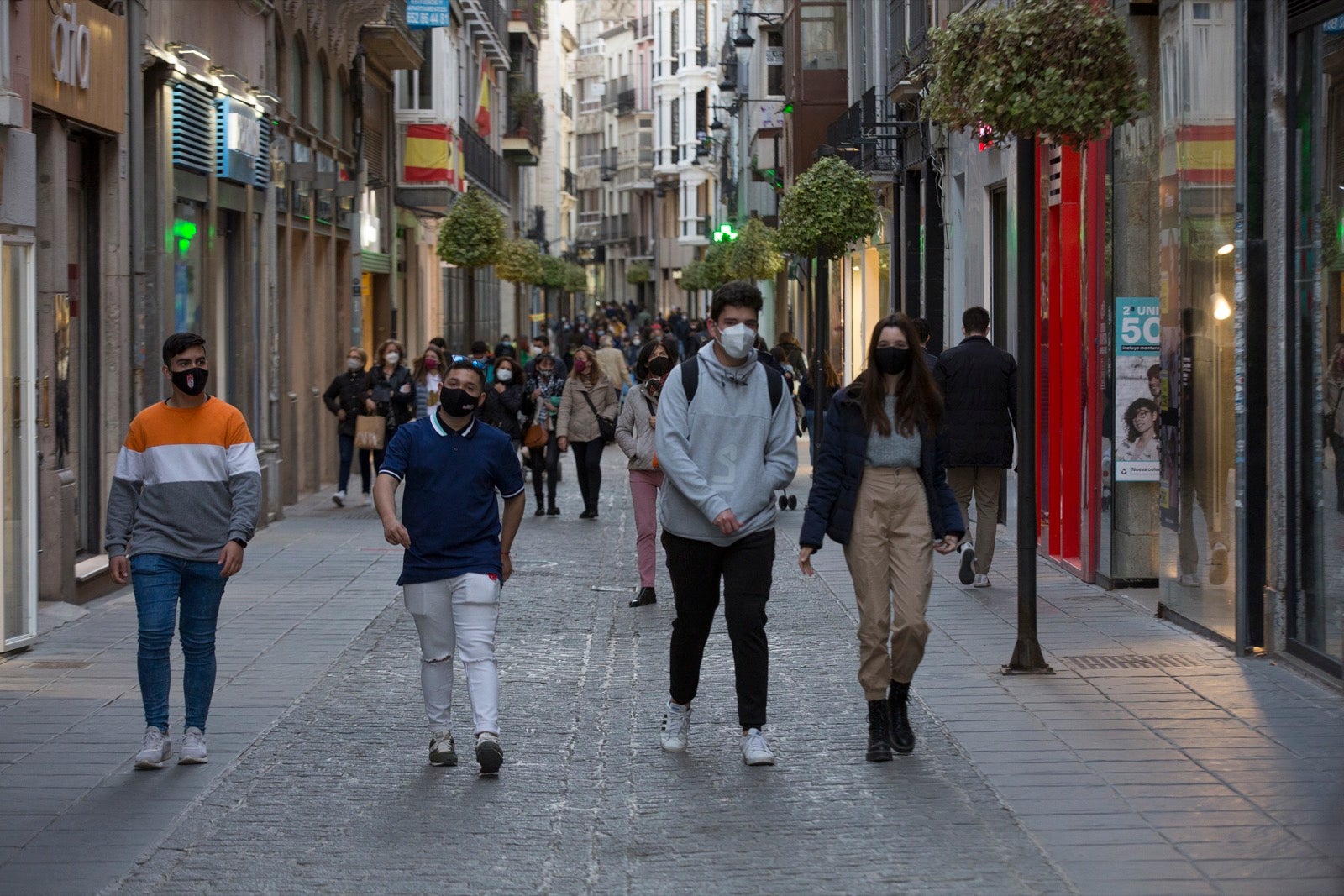 Las calles del centro, muy concurridas con los nuevos horarios comerciales y de hostelería.