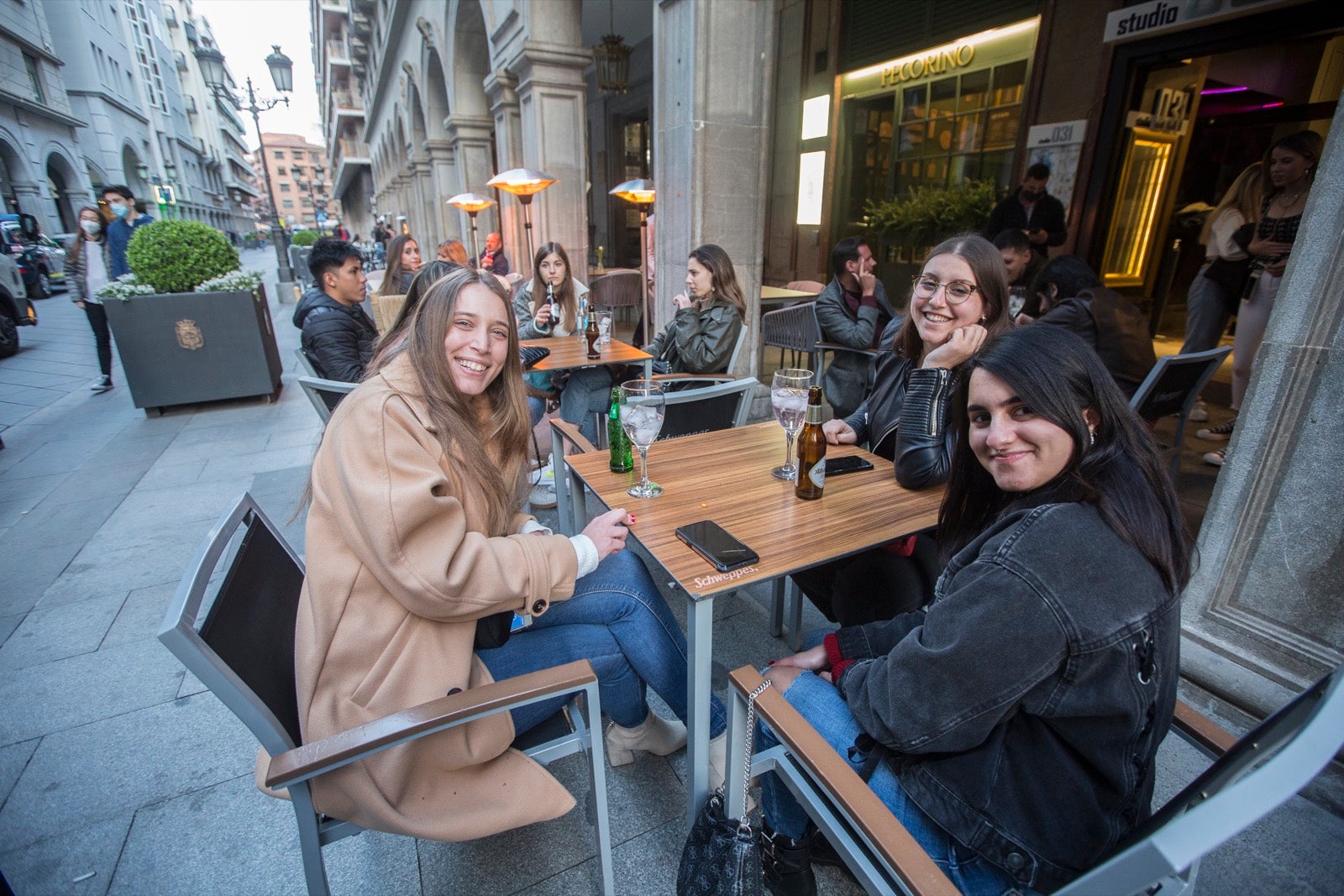 Las calles del centro, muy concurridas con los nuevos horarios comerciales y de hostelería.