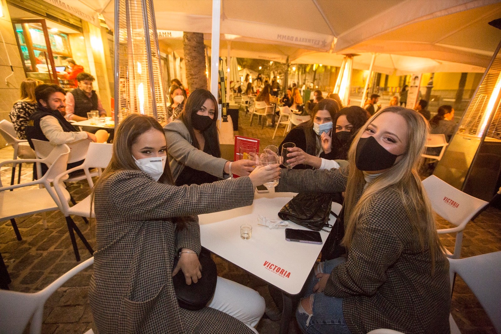 Las calles del centro, muy concurridas con los nuevos horarios comerciales y de hostelería.