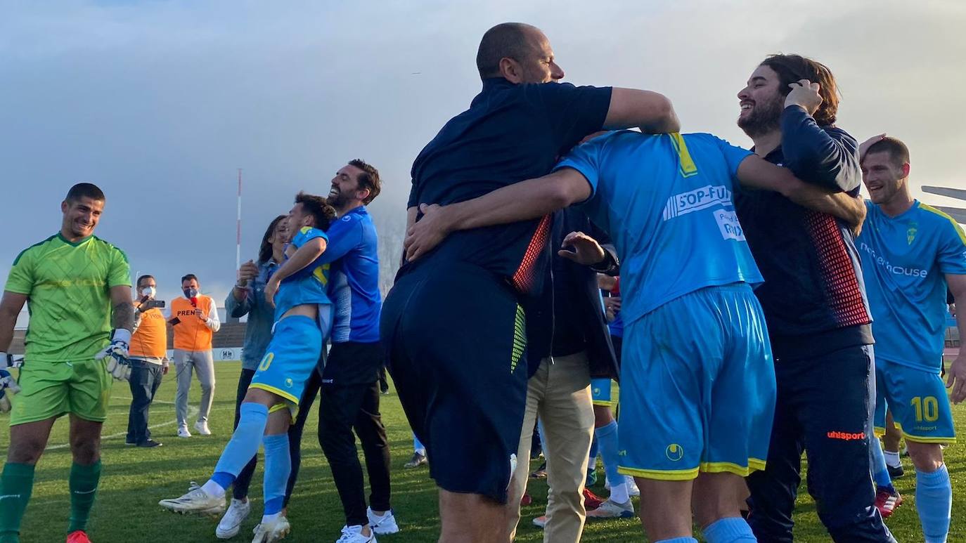 Salva Ballesta lidera el éxito del Algeciras.. 