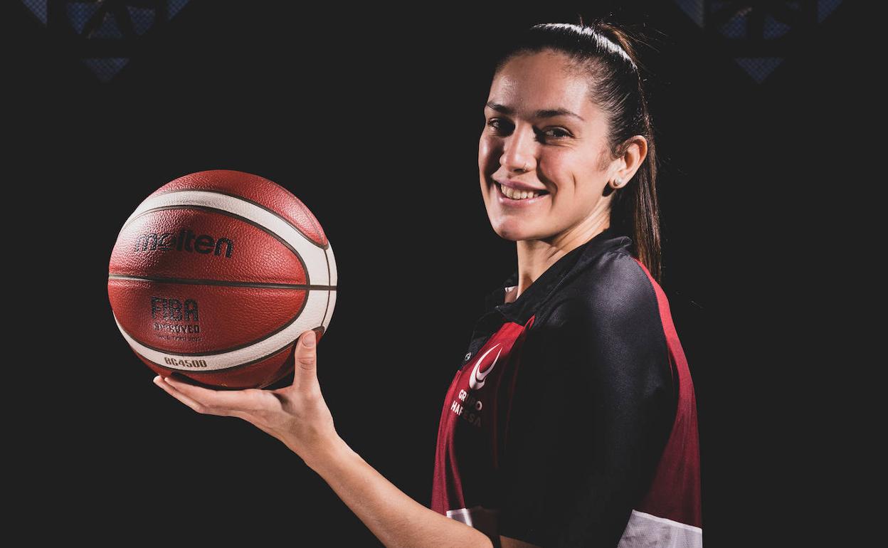 Ornella Santana sonríe ante la gran temporada del Grupo Hafesa 'Raca'.