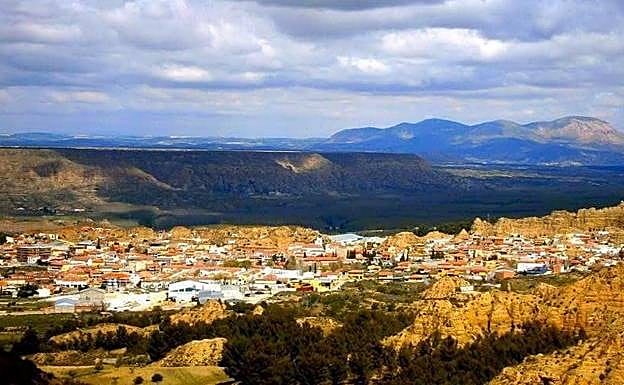 Granada rebaja once puntos su incidencia acumulada y se aleja del riesgo extremo que marca Sanidad
