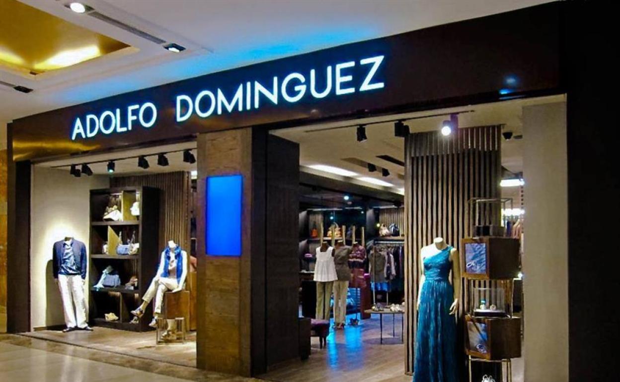 Una tienda de Adolfo Domínguez. 