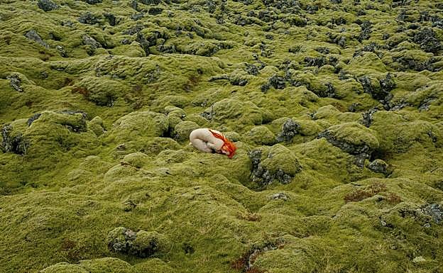 Imagen principal - Fotografías de Laurence Philomène, Rocío Castilla y Chantal Convertini. 