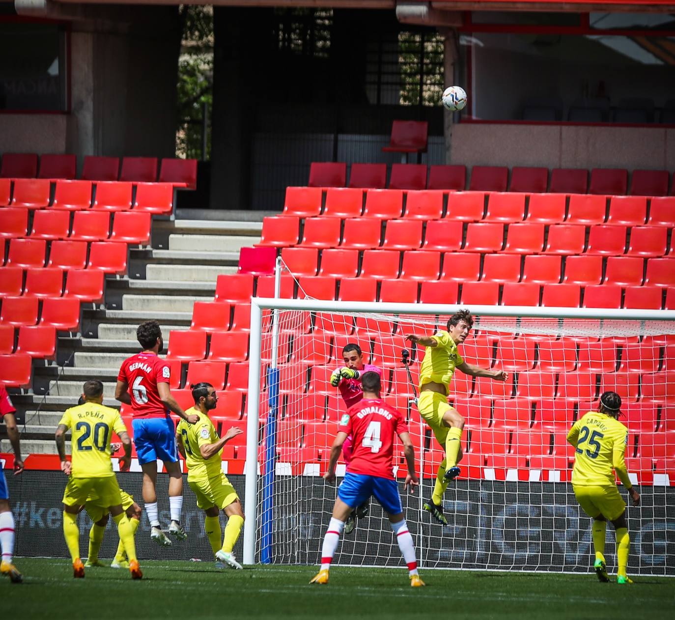 Fotos: Las mejores imágenes del Granada - Villarreal