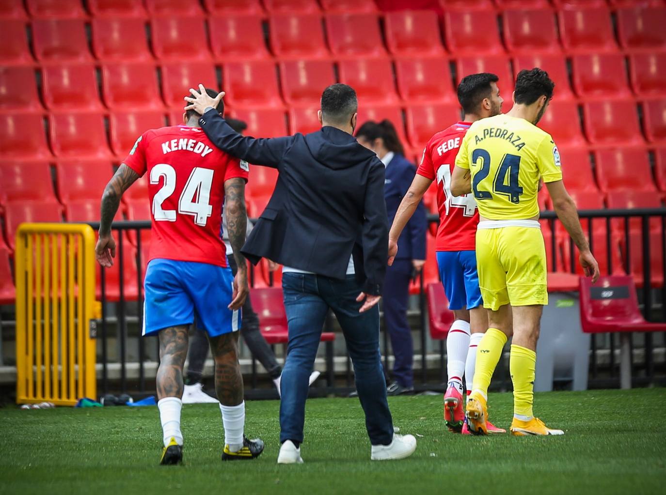 Fotos: Las mejores imágenes del Granada - Villarreal