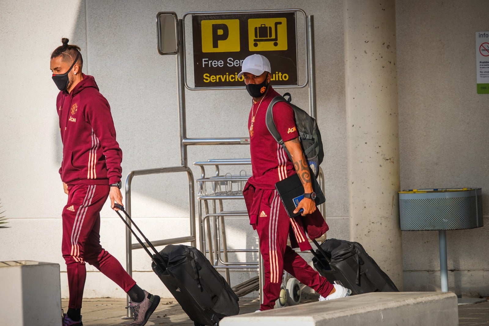 Los 'diablos rojos' aterrizan en la capital para el duelo de cuartos de final de la Europa League contra el Granada CF