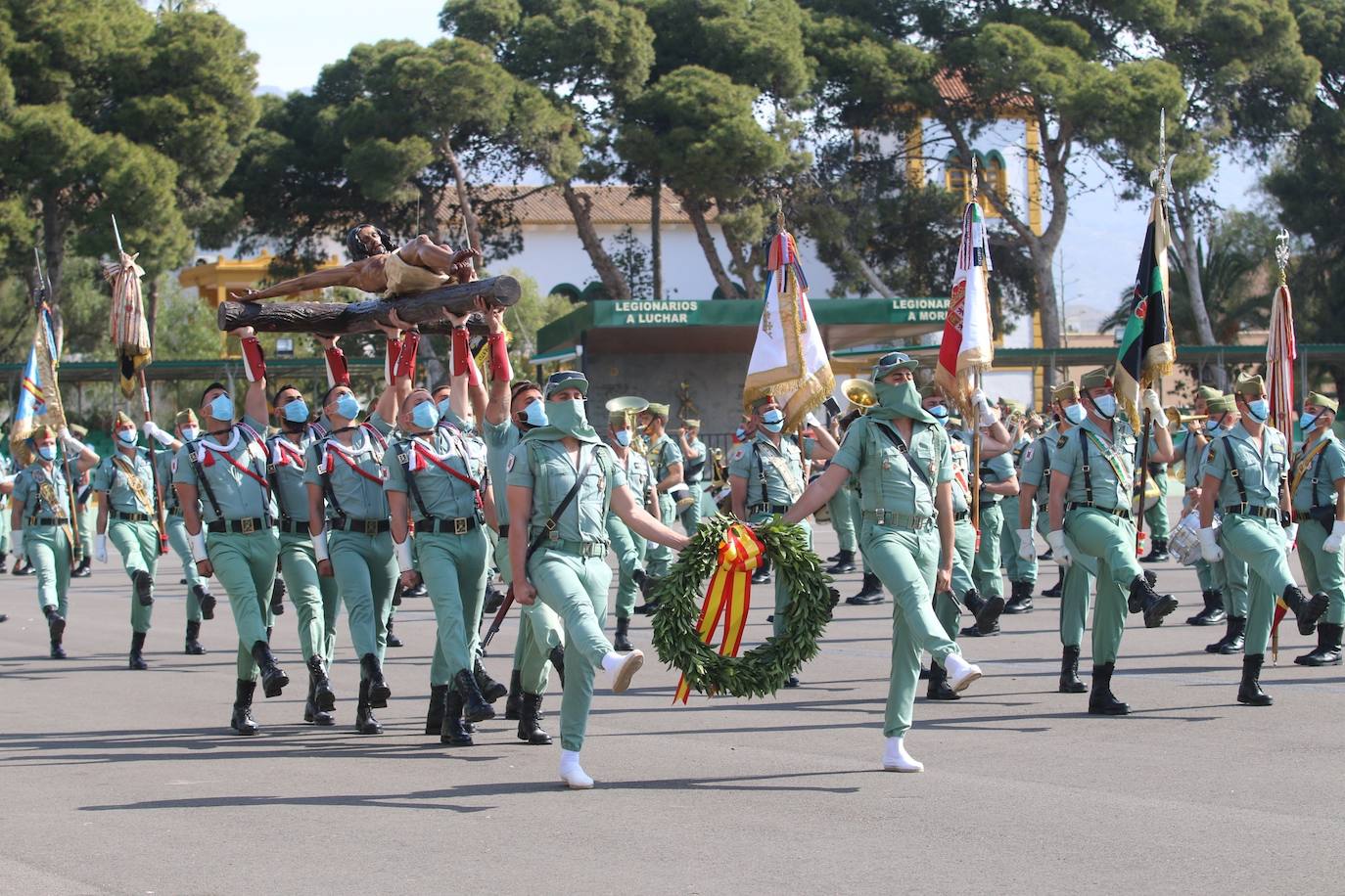 Margarita Robles, ministra de Defensa, visita la base militar de Viator, sede de la Brigada de la Legión, cuando este cuerpo cumple su primer centenario. 