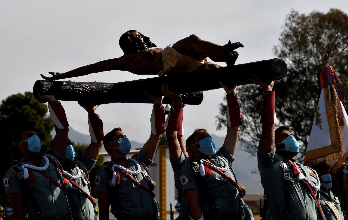 Margarita Robles, ministra de Defensa, visita la base militar de Viator, sede de la Brigada de la Legión, cuando este cuerpo cumple su primer centenario. 