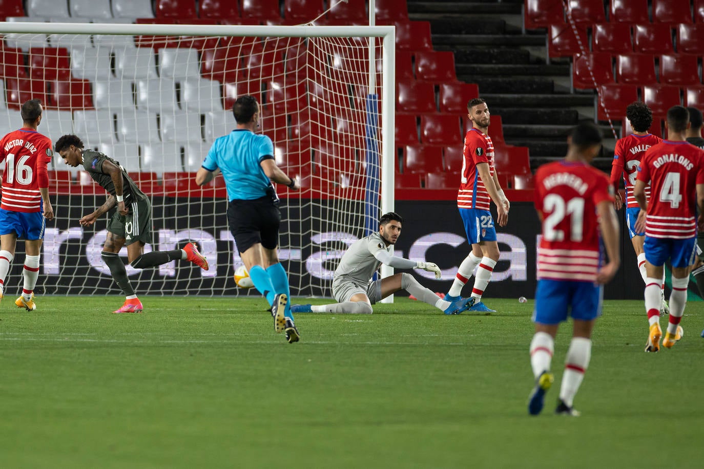 Fotos: Las mejores imágenes del histórico Granada-Mánchester United