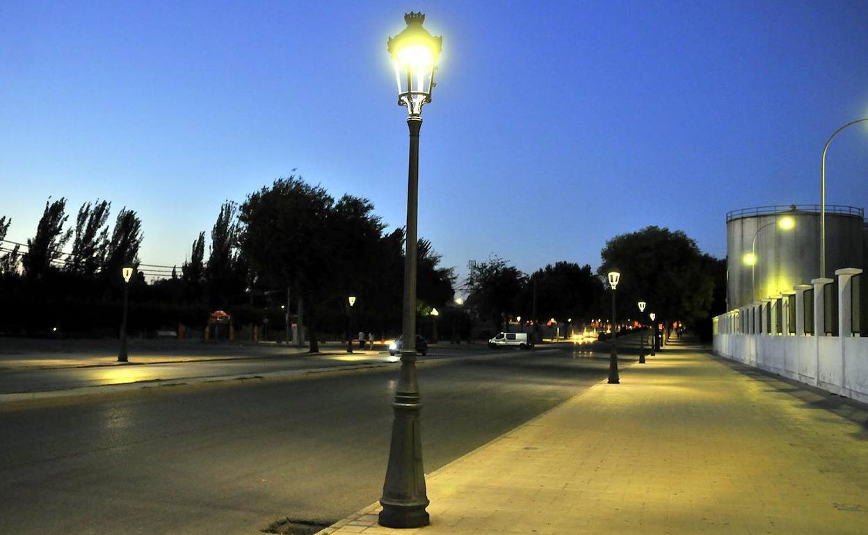 Alumbrado público del Paseo de la Ermita. 