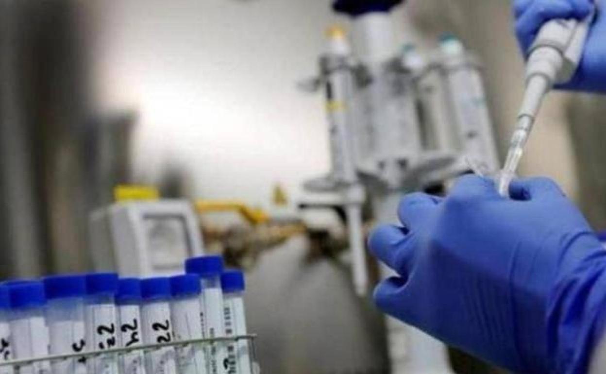 Pandemia coronavirus en Andalucía | La Junta aclara qué grupos de edad están recibiendo vacunas Pfizer y AstraZeneca