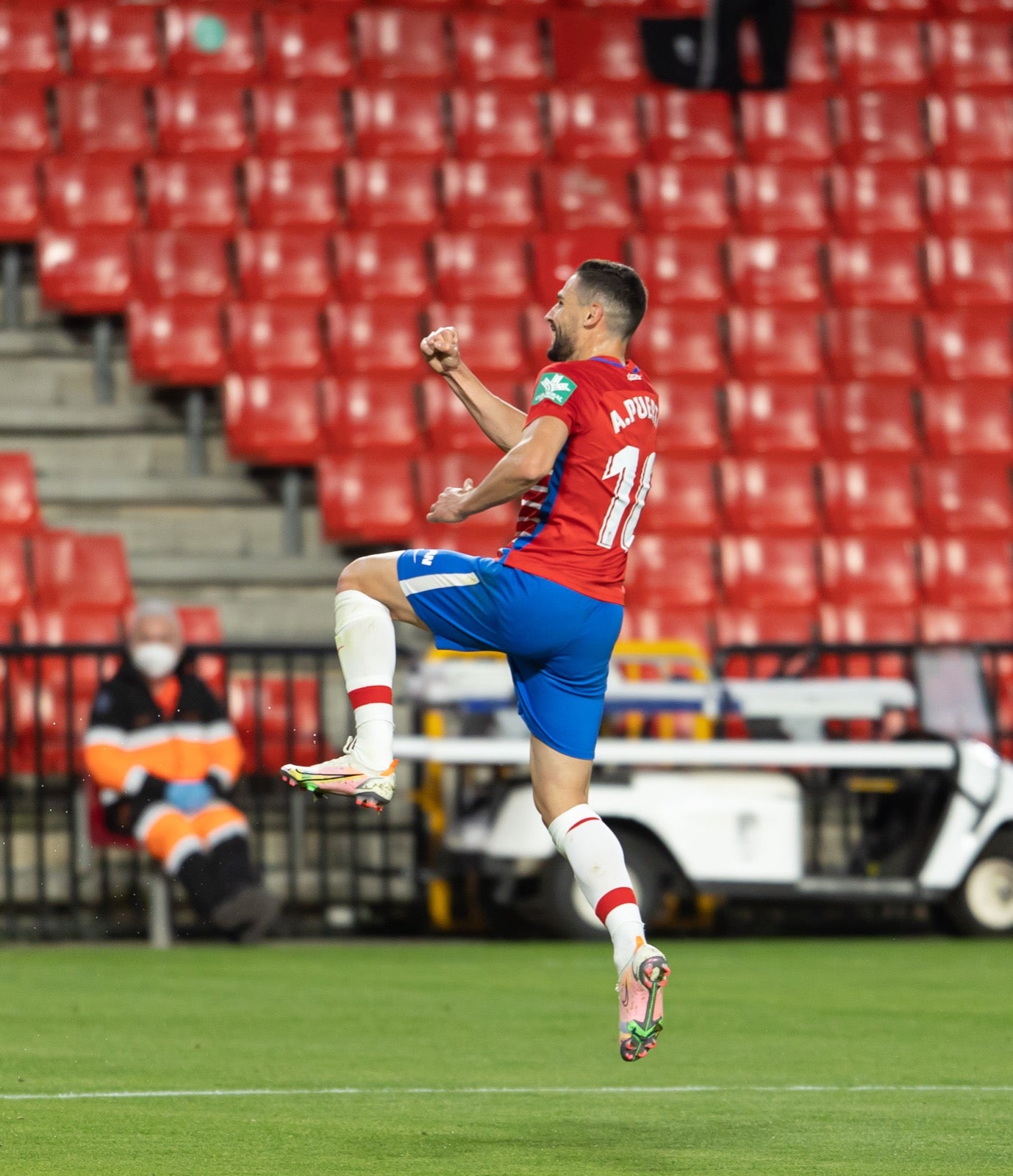 Fotos: Las mejores imágenes del Granada-Éibar