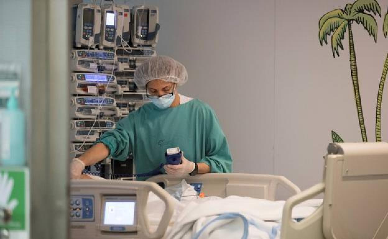 Granada es la provincia andaluza con más hospitalizados por covid en 24 horas, con 42 nuevos ingresos