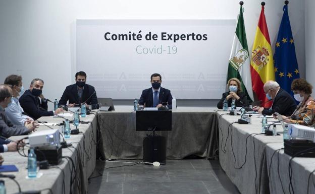 Andalucía reúne mañana a su comité de expertos para decidir sobre movilidad y otras restricciones