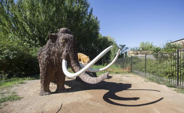 Imagen principal - Senderismo en Granada | Un paseo prehistórico por la Ruta del Mamut