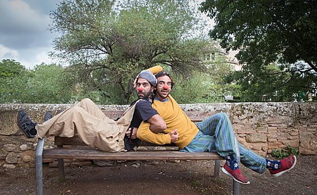 Saúl y Daniel, vidas entrelazadas por el clown. 