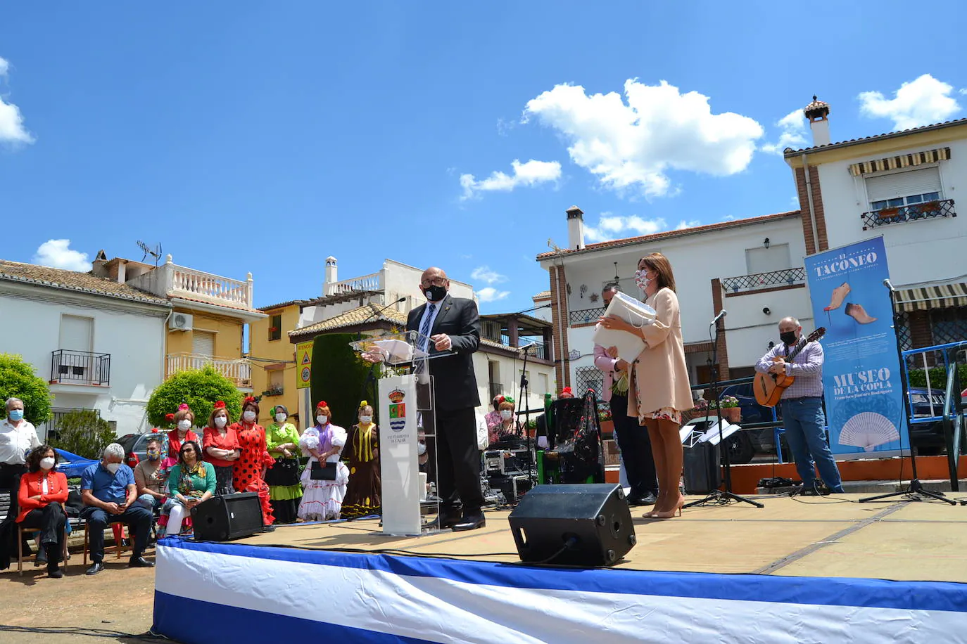 Acto de inauguración del monolito dedicado a la copla en Cájar