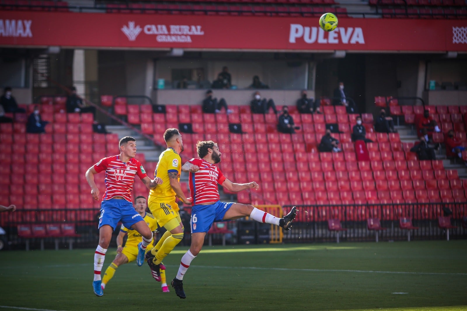 Fotos: Las mejores imágenes del Granada-Cádiz