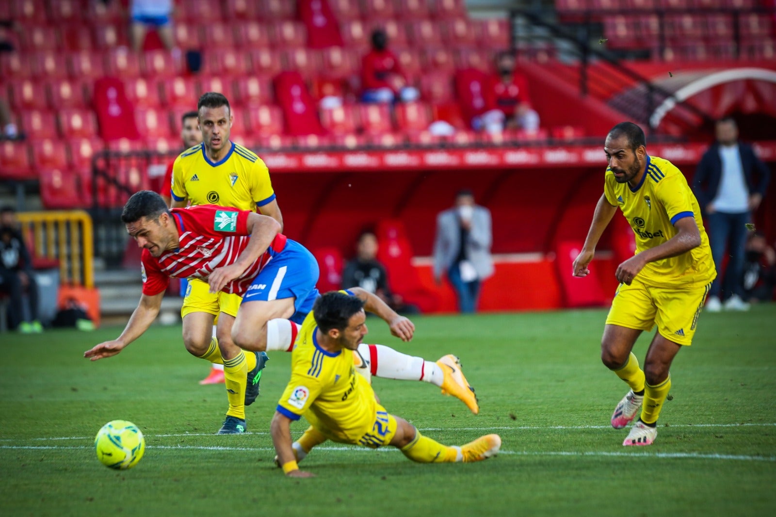 Fotos: Las mejores imágenes del Granada-Cádiz