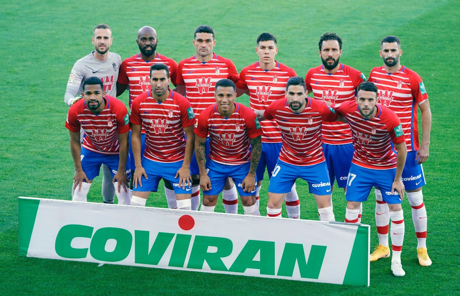 Fotos: Las mejores imágenes del Granada-Cádiz