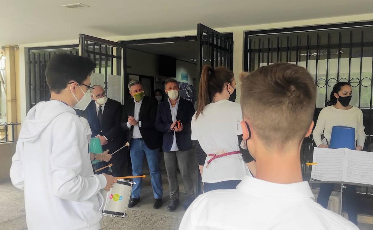 Visita a un centro en Jaén del delegado de Educación Antonio Sutil. 