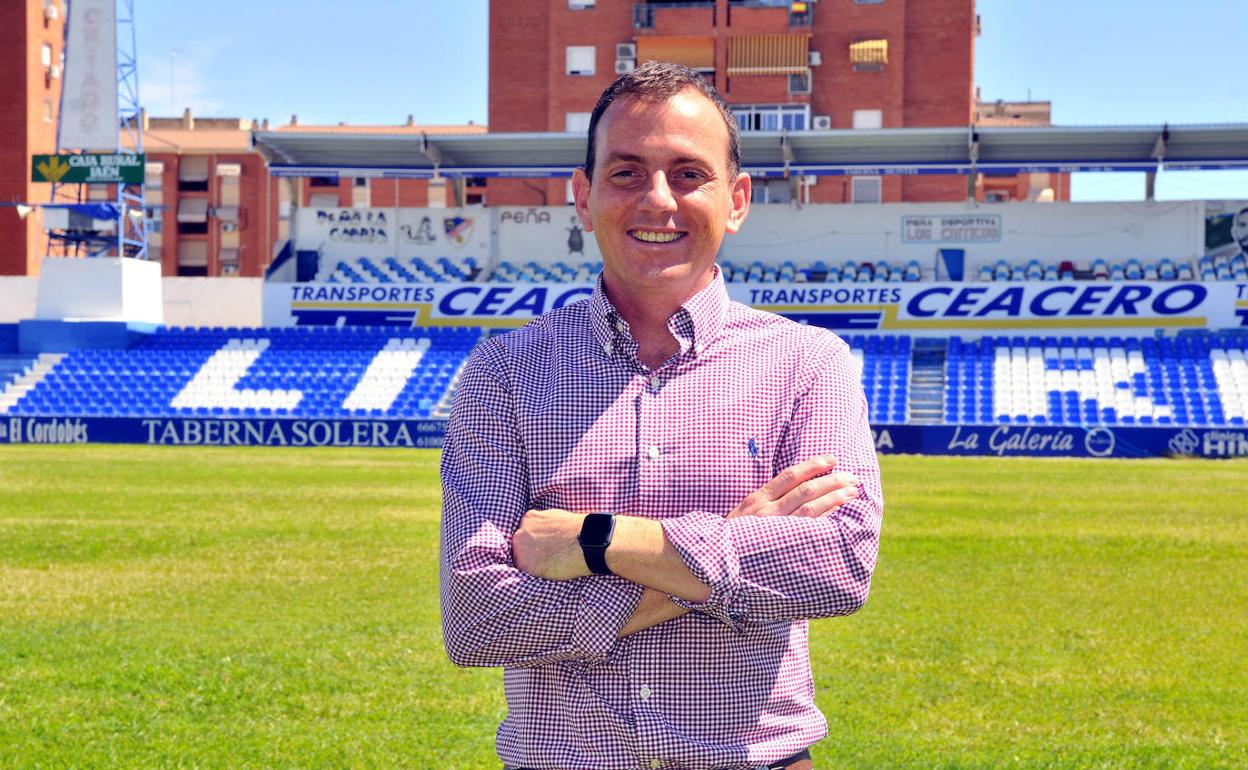 Alberto González en el Municipal de Linarejos, donde este domingo despide el Linares la Segunda B. 